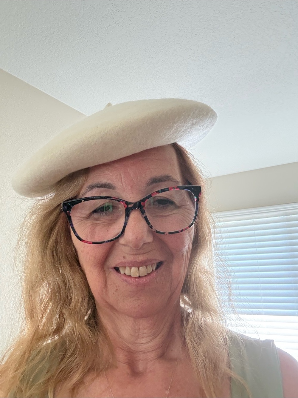 Cream Wool Felt Beret -